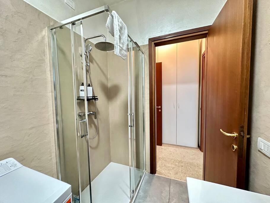 Low Cost Holiday An Business House And Free Park By Revenue House Como Exterior foto